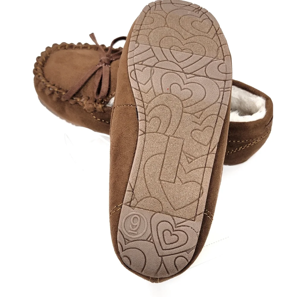 CS25594 NWT Cat & Jack Boys Lionel Moccasin Slippers